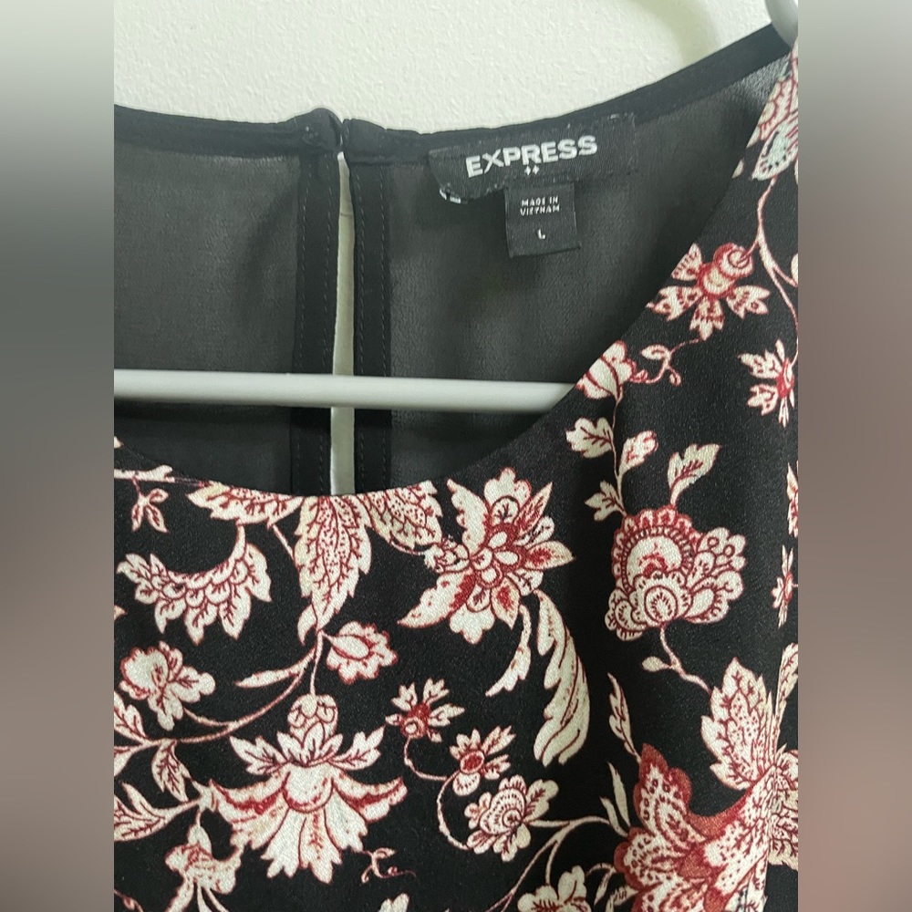 Express Top- L - Picture 6 of 6